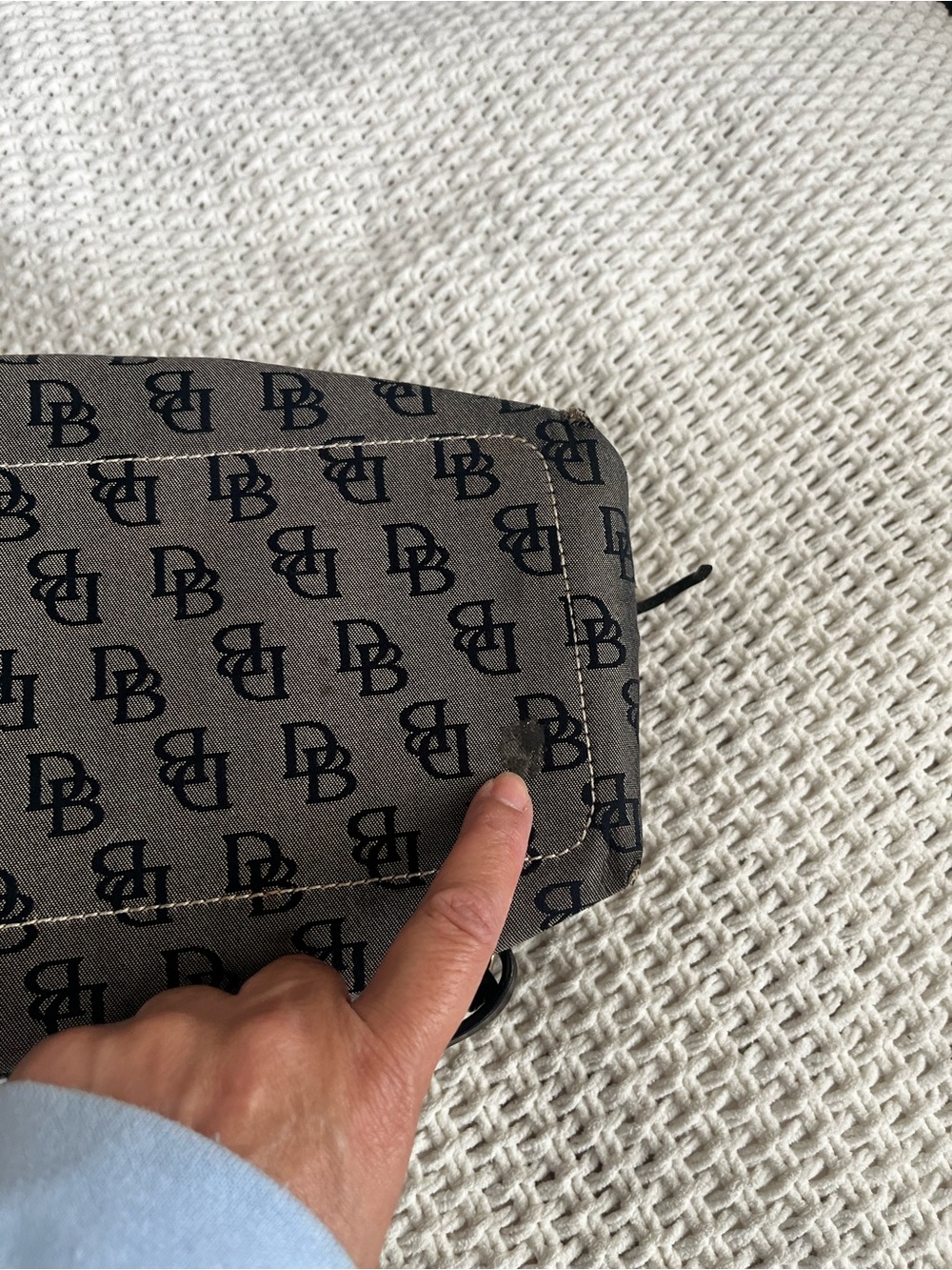Dooney & Bourke Canvas Gray Logo Jacquard Shoulder Hobo Bag Black Leather Trim - Picture 10 of 16